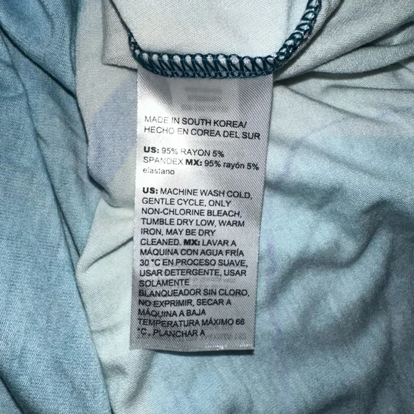 Bundle Chicos floral and Abstract Women's Tops Set - Picture 7 of 8